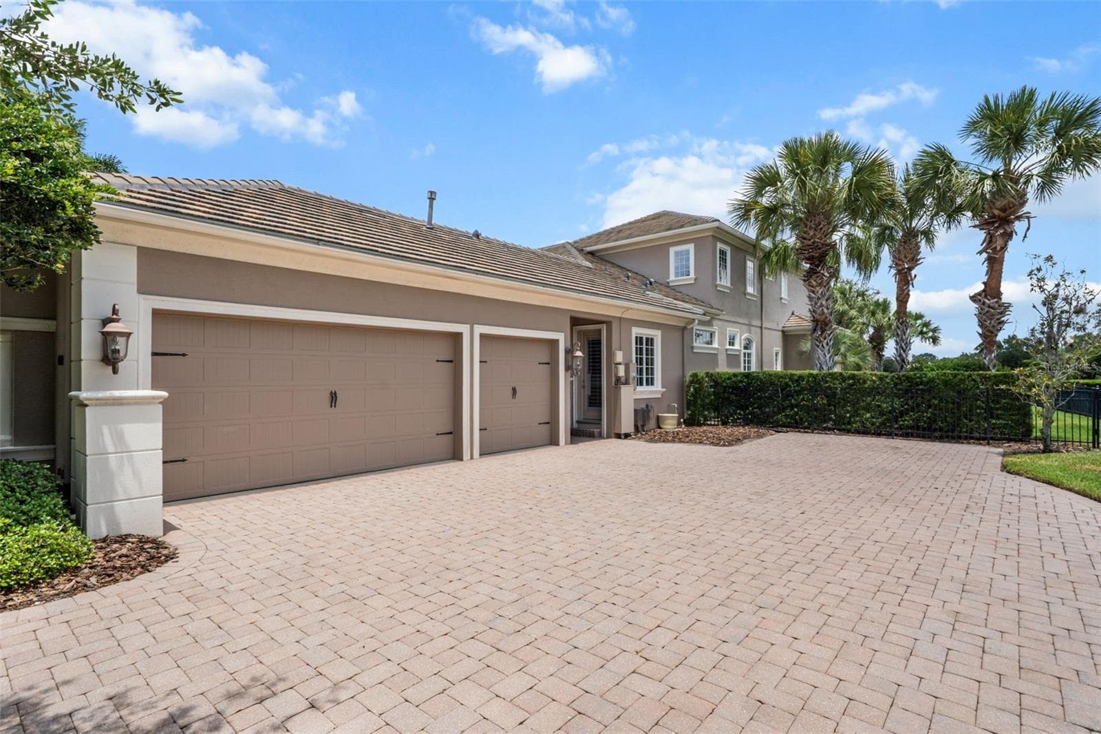 4085 Founders Club Dr photo 4