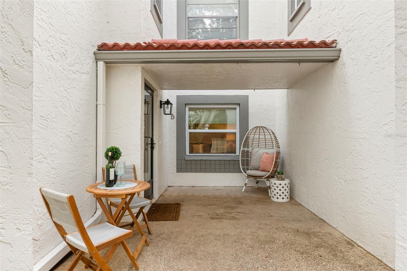 476 Santa Cruz Pl NE #B photo 3