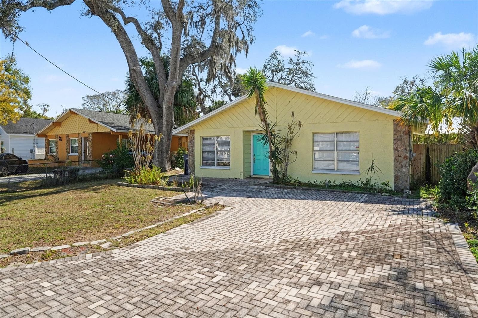 412 W Idlewild Ave photo 3