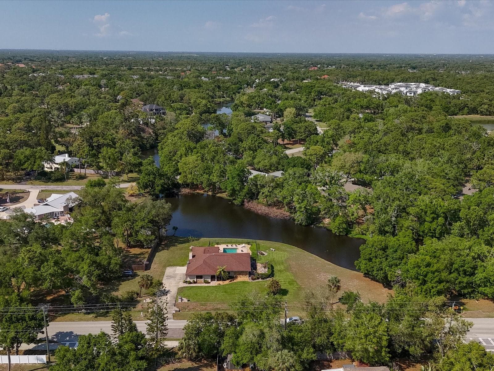 3927 Desoto Rd photo 2