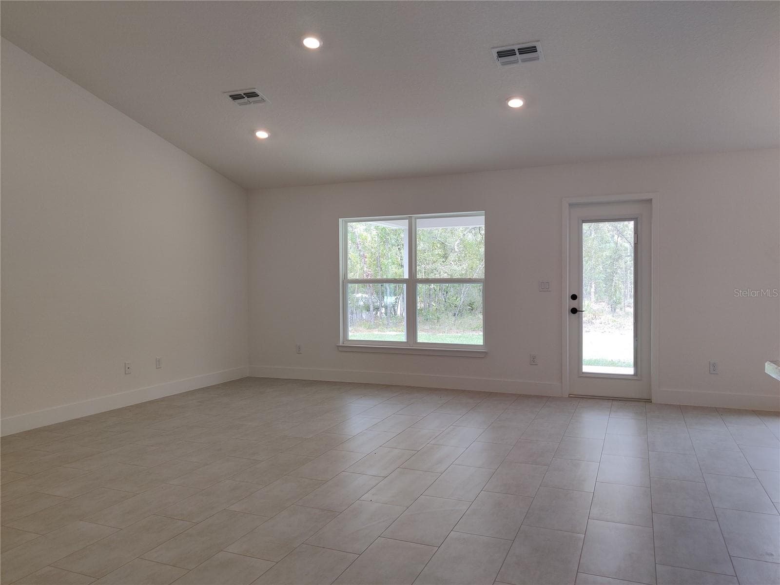 15406 Scaup Duck Ave photo 3