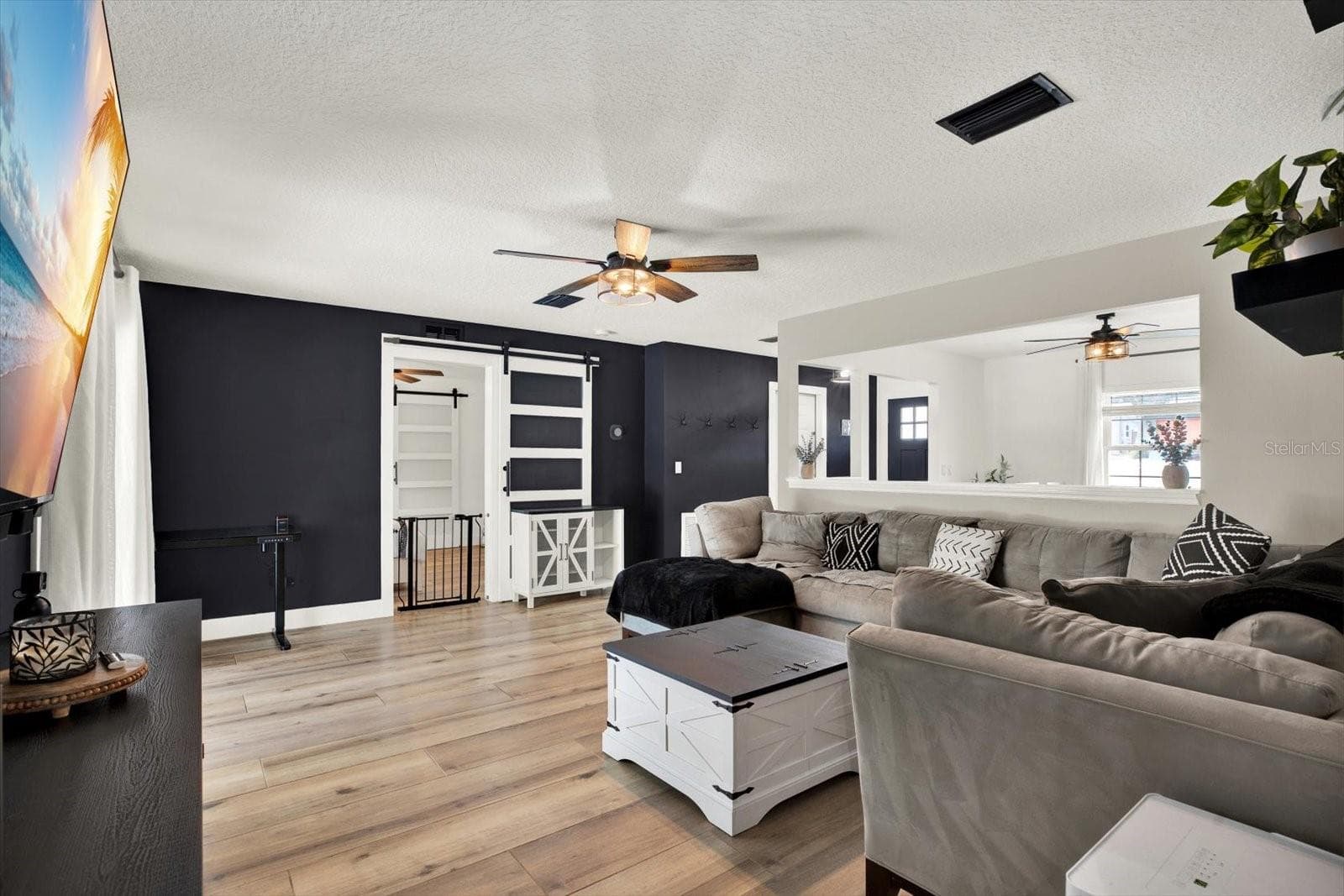 4118 Ramona Dr photo 3