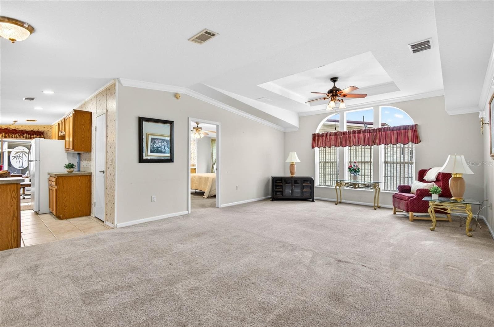 10047 Equity Ave photo 4