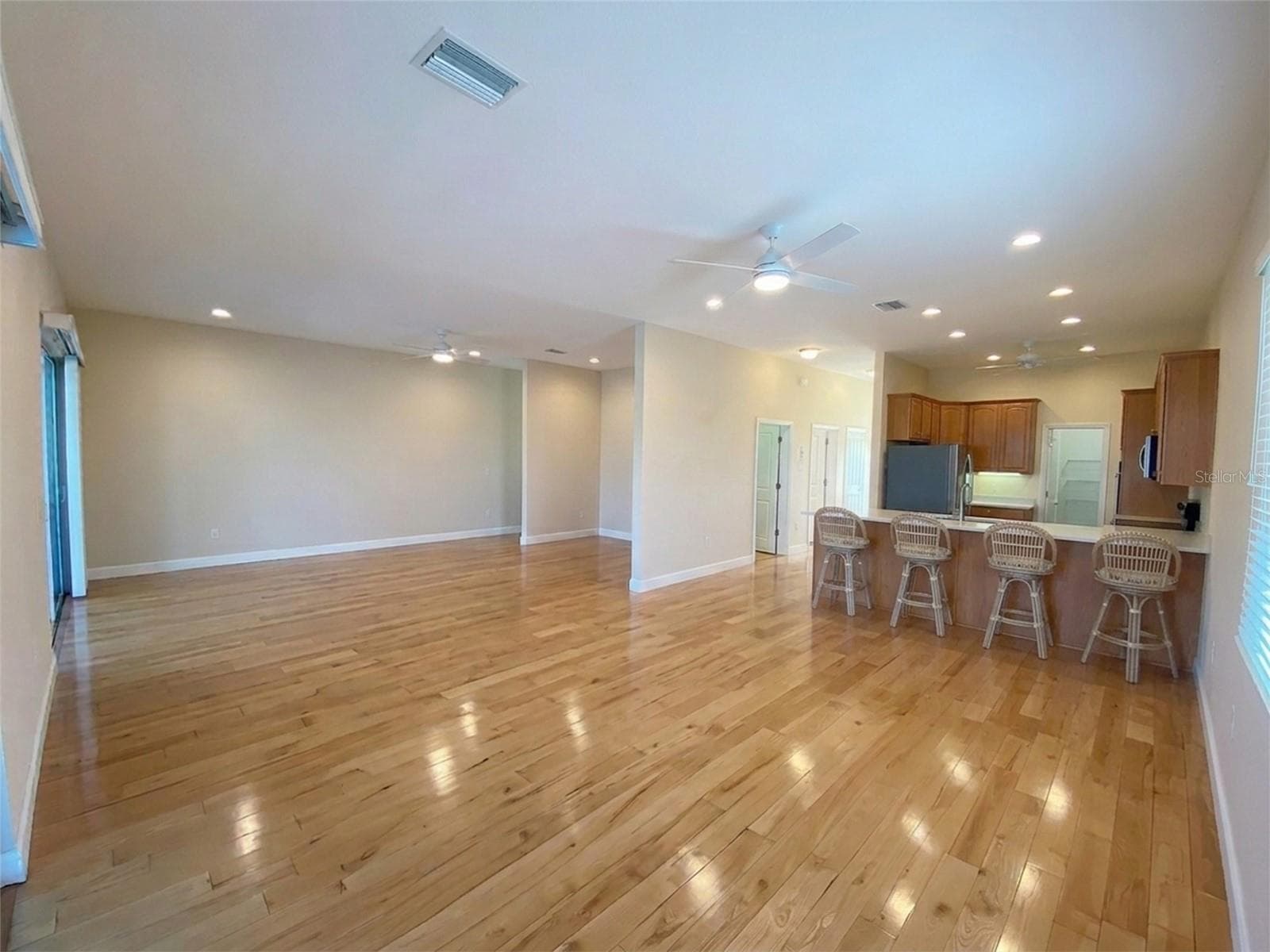 6249 Lonnie Lee Ln photo 3