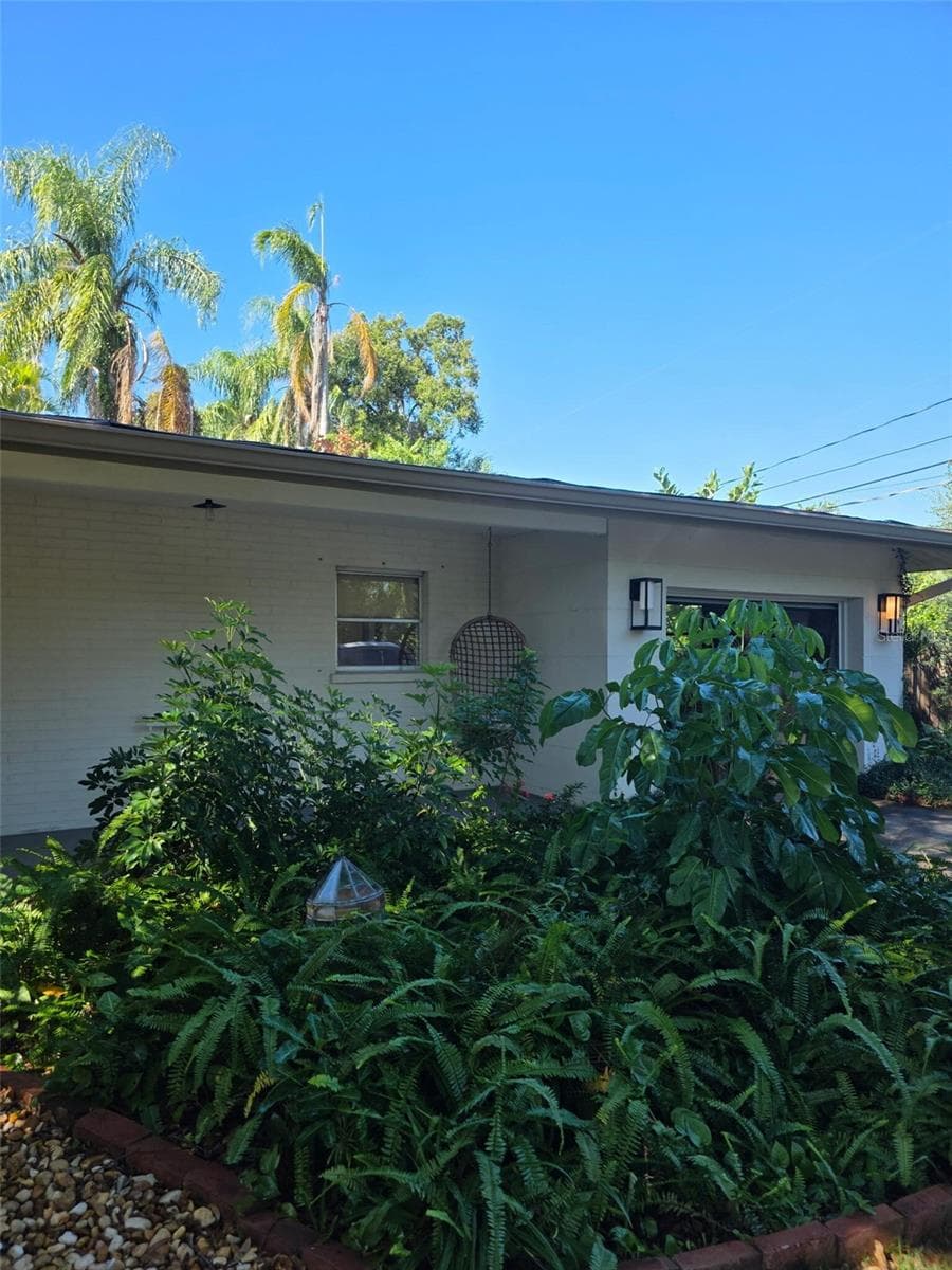 4718 Crystal Ave photo 3
