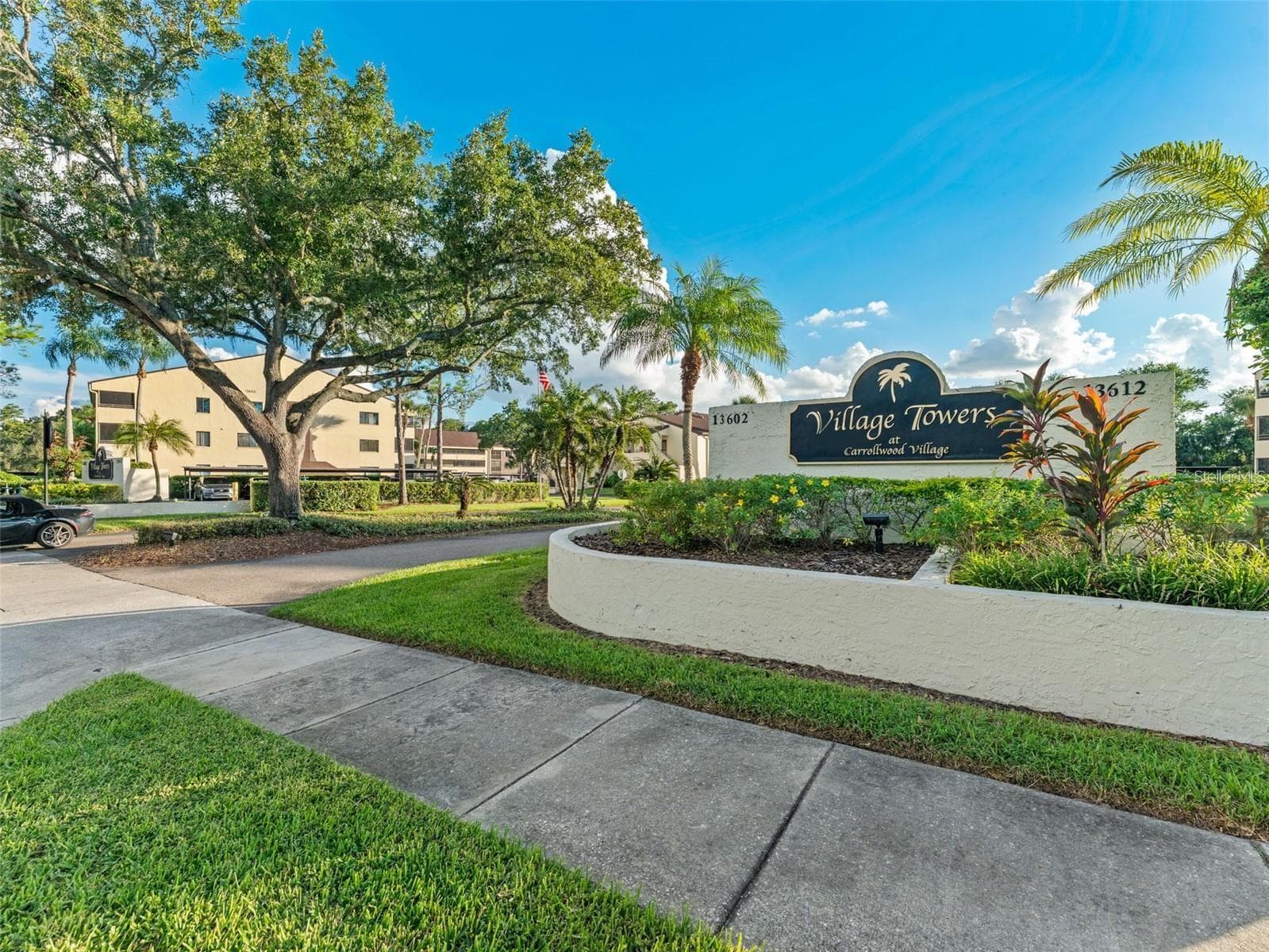 13608 S Village Dr #7204 photo 4
