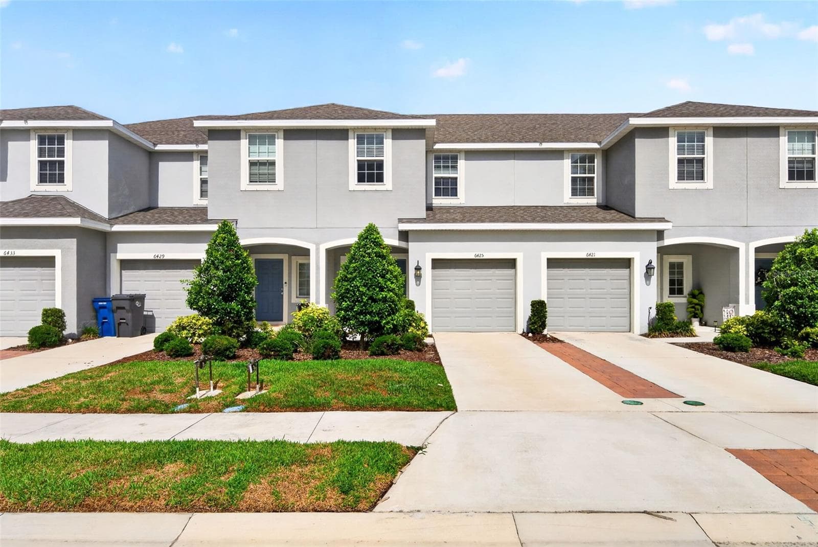 6425 Fairmont Ln photo 3