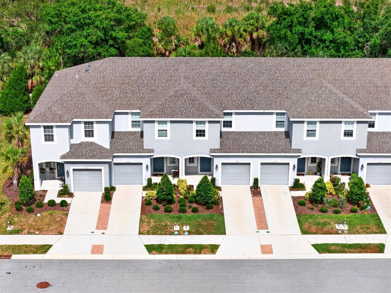 6425 Fairmont Ln photo 4