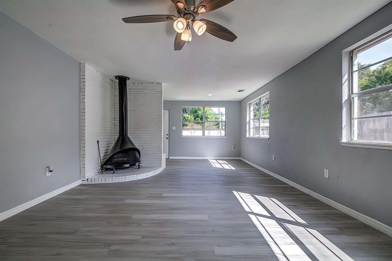 2107 Monticello Ave photo 3