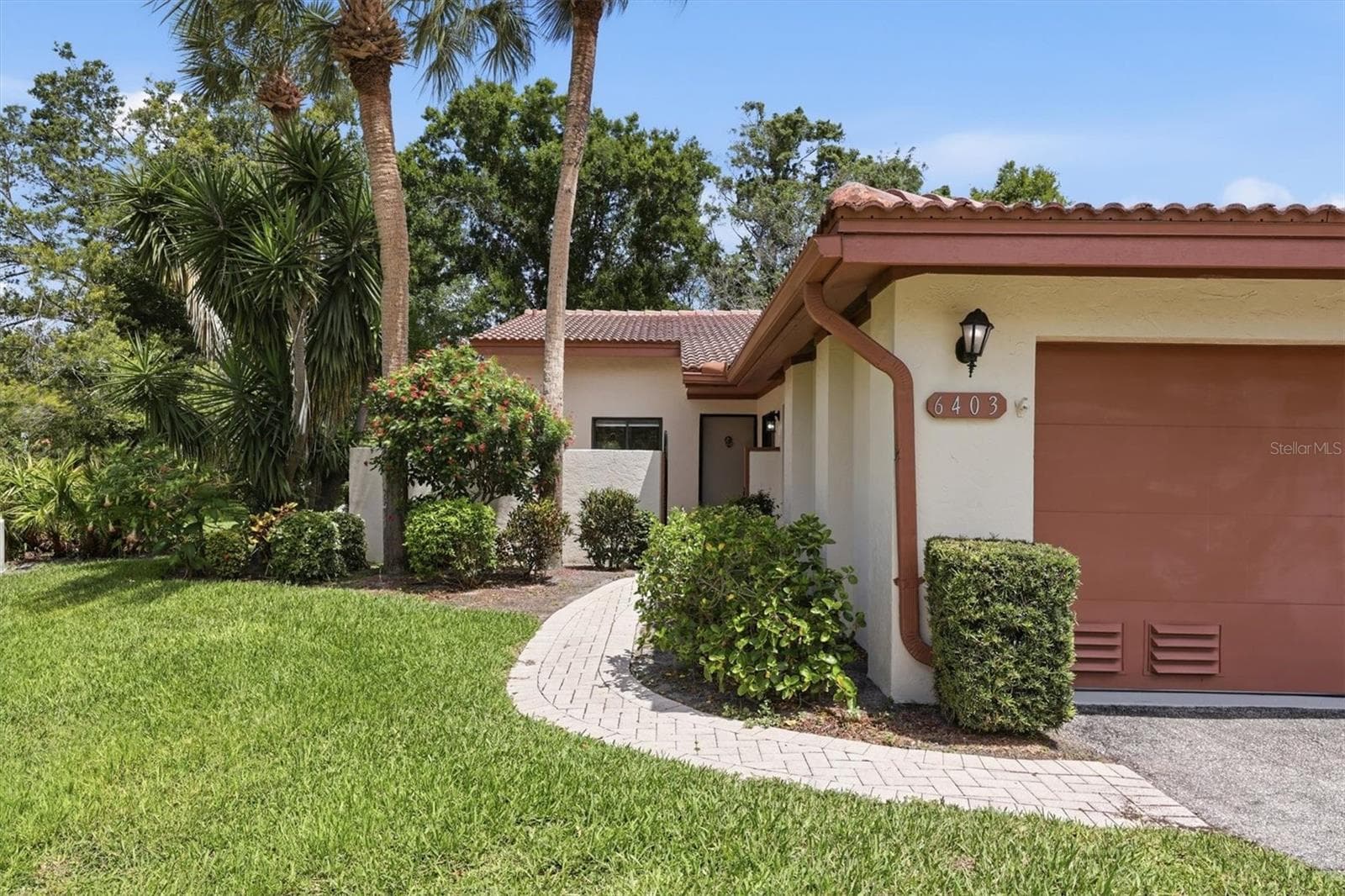 6403 Pelican Dr