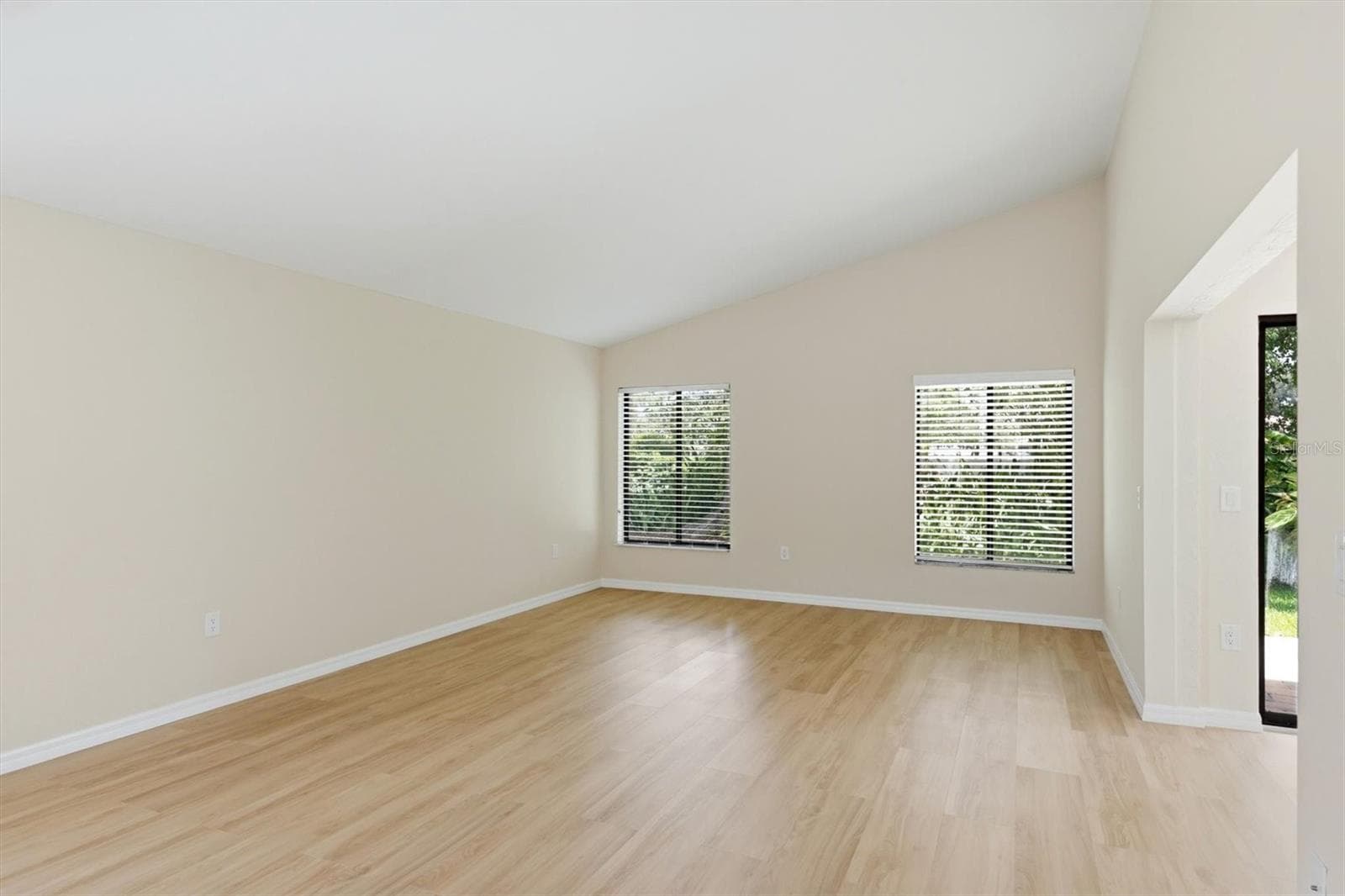 6403 Pelican Dr photo 5