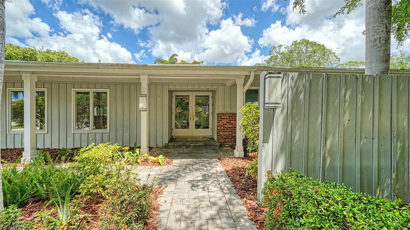 3424 Tanglewood Dr photo 5