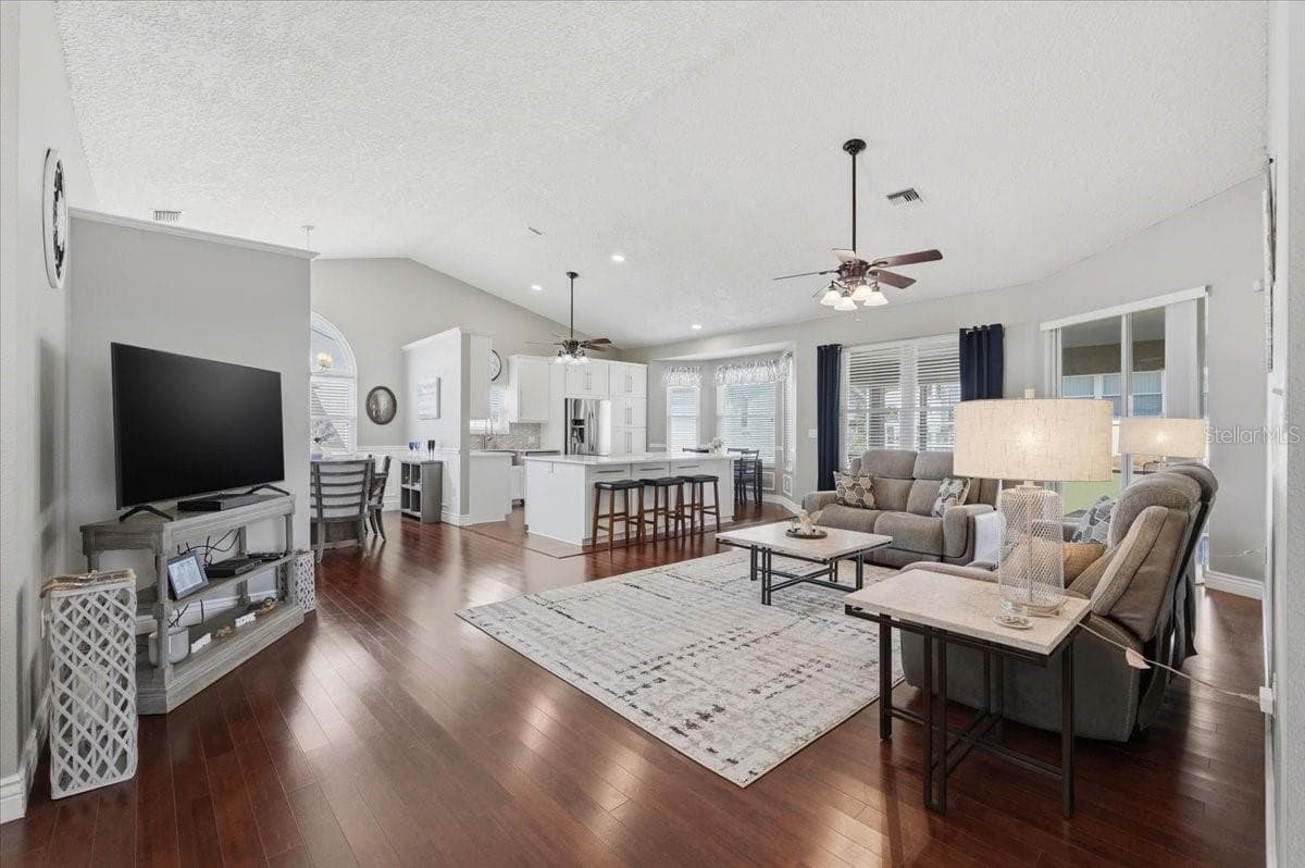 5832 Swallow Dr photo 5