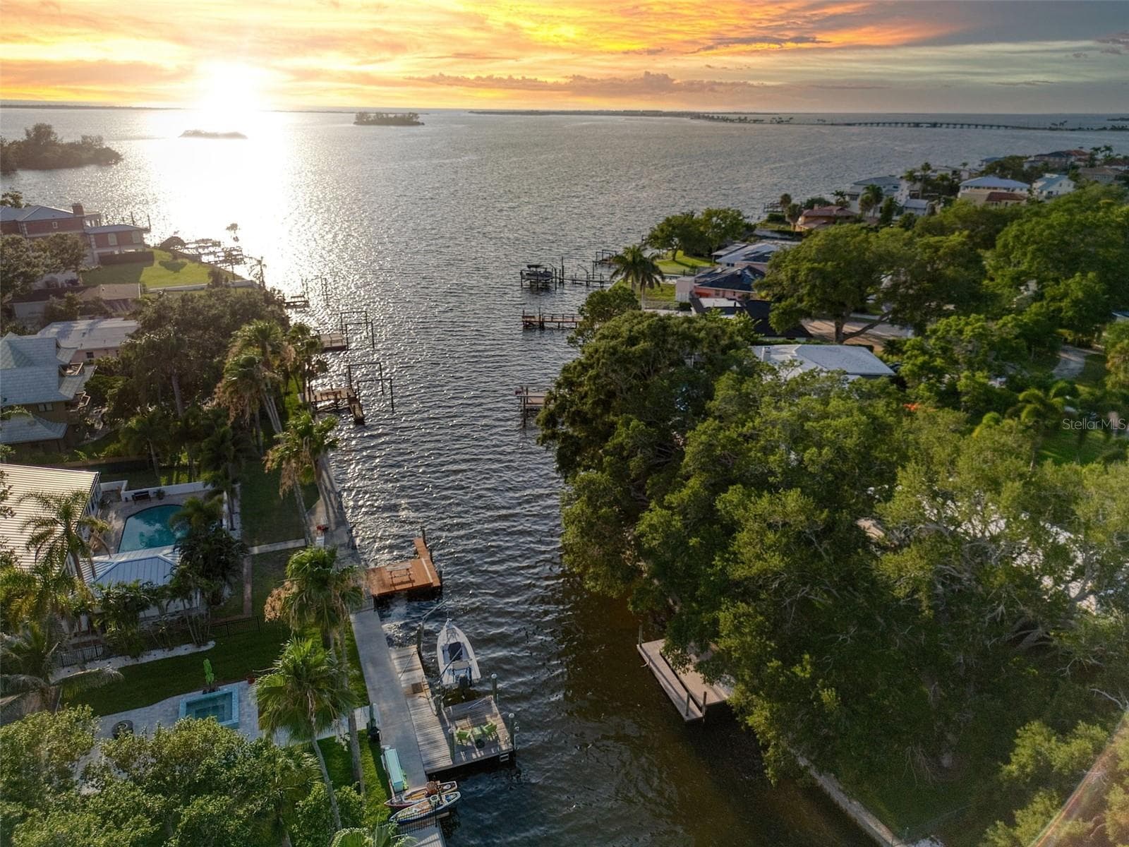 5 Shore Dr photo 4