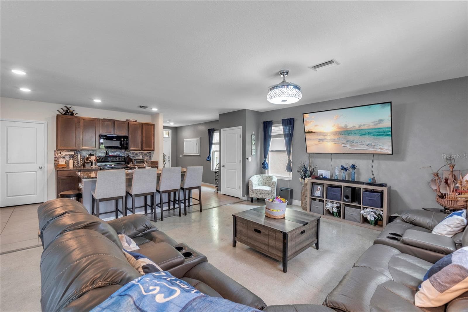 5330 San Palermo Dr photo 3