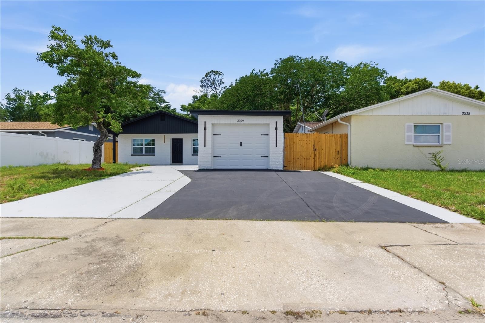3029 Corona Dr