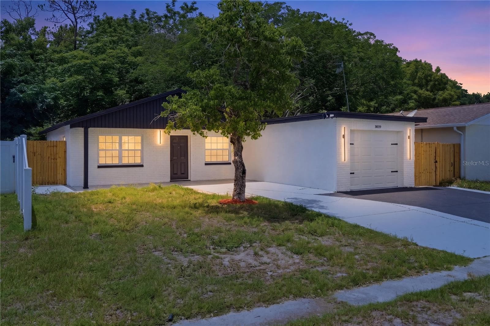 3029 Corona Dr photo 5