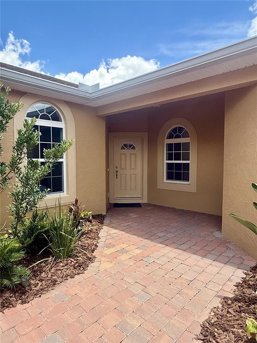 1703 Linz CT photo 3