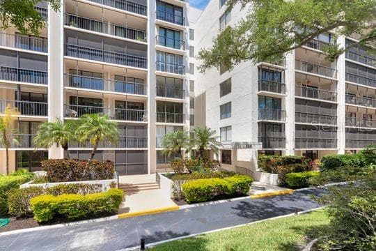 220 Belleview Blvd #203 photo 3