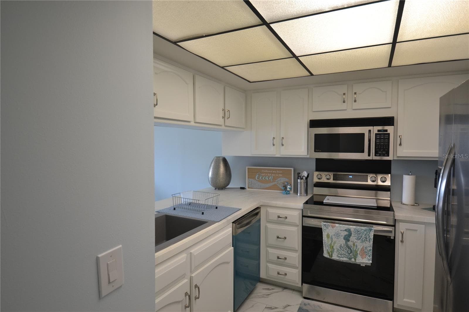 238 Mariner Dr photo 3