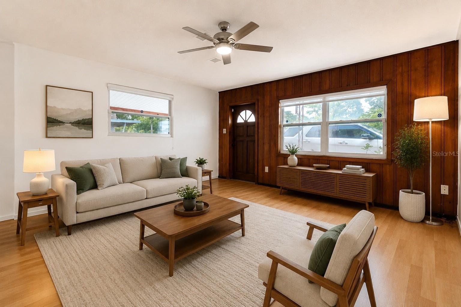 7216 James St photo 5
