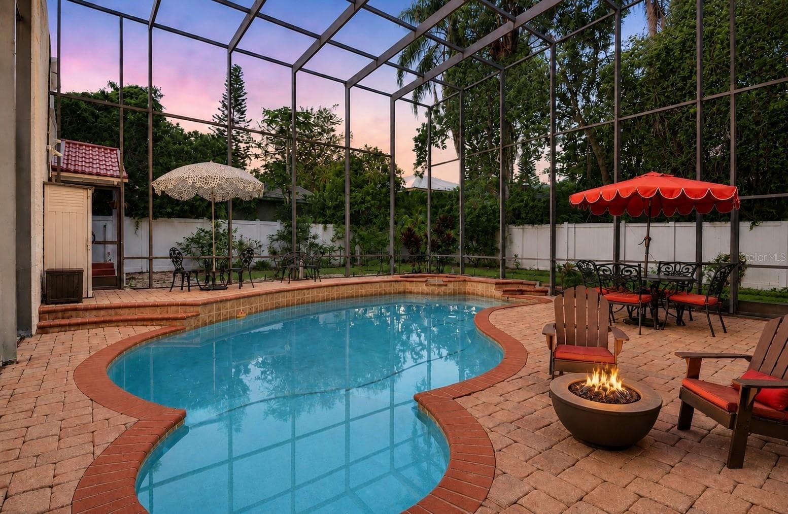845 E Edgewood Dr photo 3