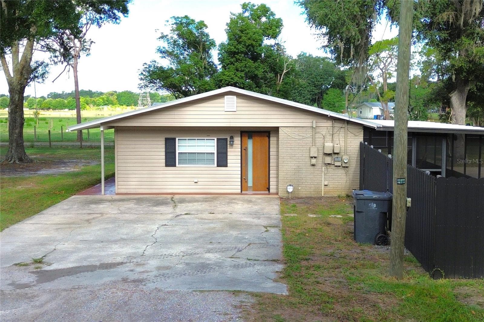 5009 Vaughn Rd photo 3