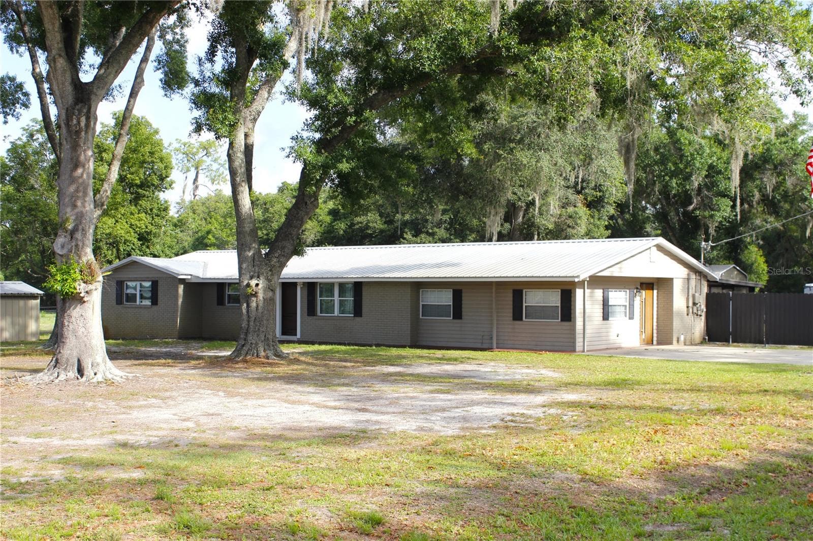 5009 Vaughn Rd photo 4