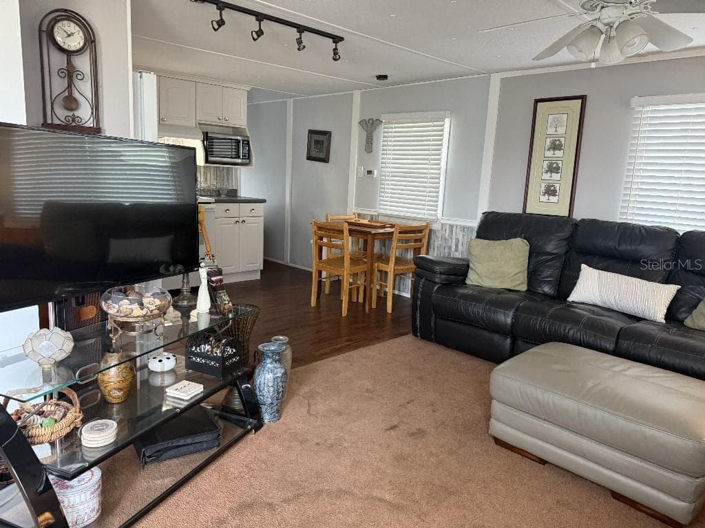 104 Dove Rd photo 5