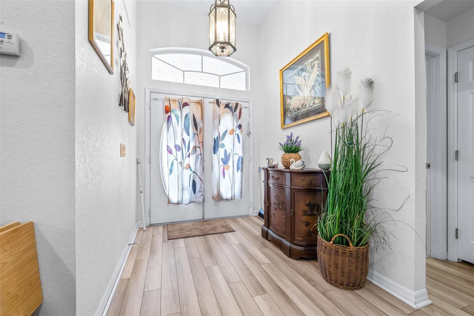 7024 Bendelow Dr photo 3
