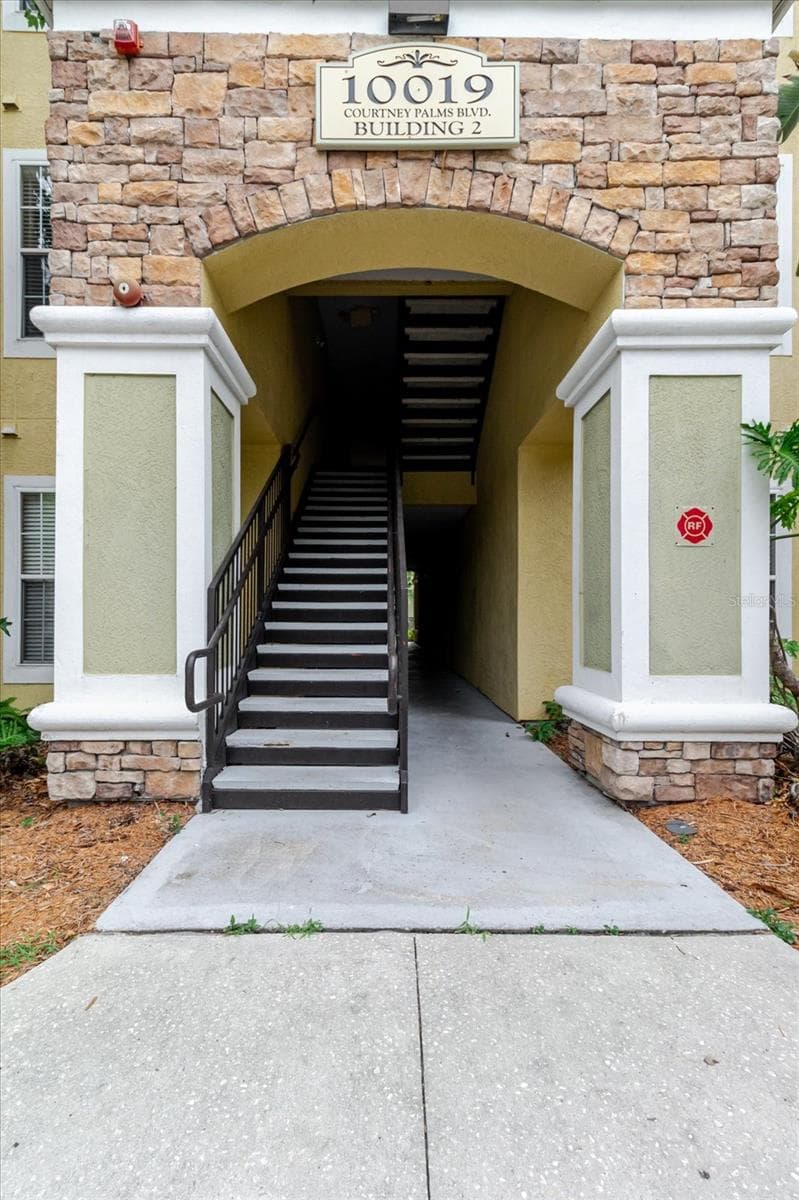 10019 Courtney Palms Blvd #101