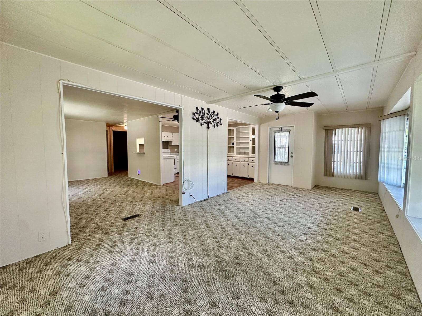 114 Jana Cir photo 4