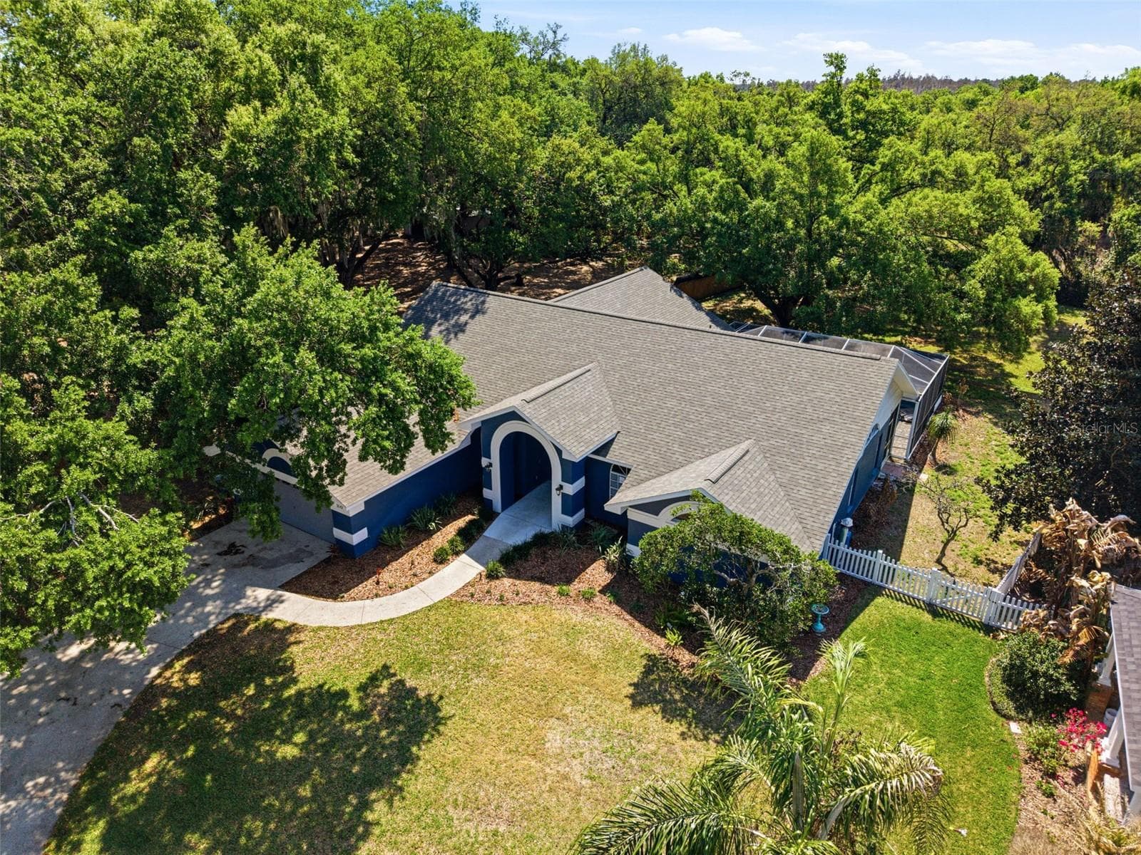 3042 Colonial Ridge Dr photo 5