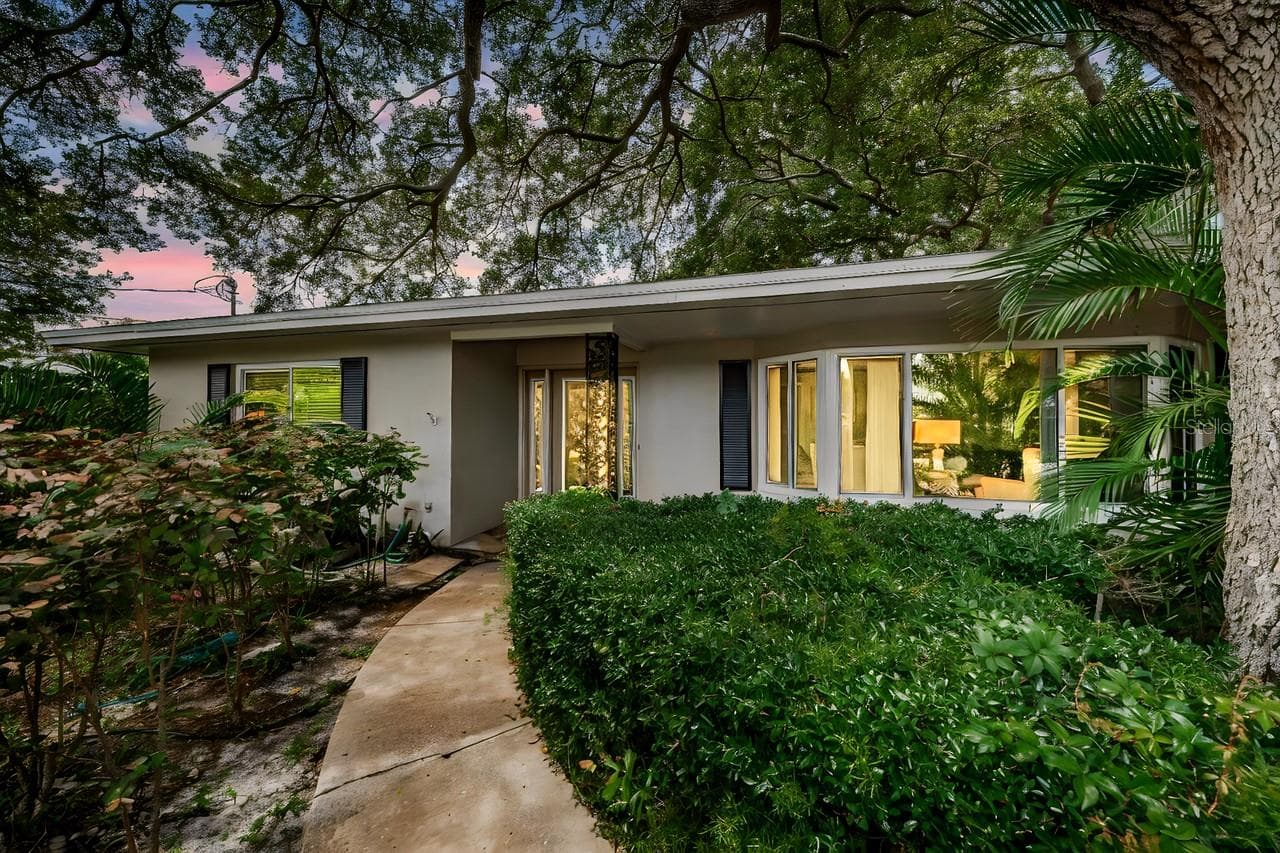 1704 Cypress Ave photo 4