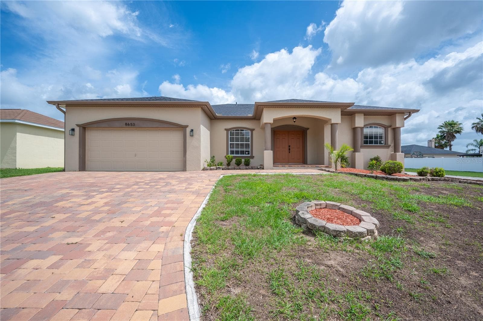 8653 Pebblebrooke Way photo 4