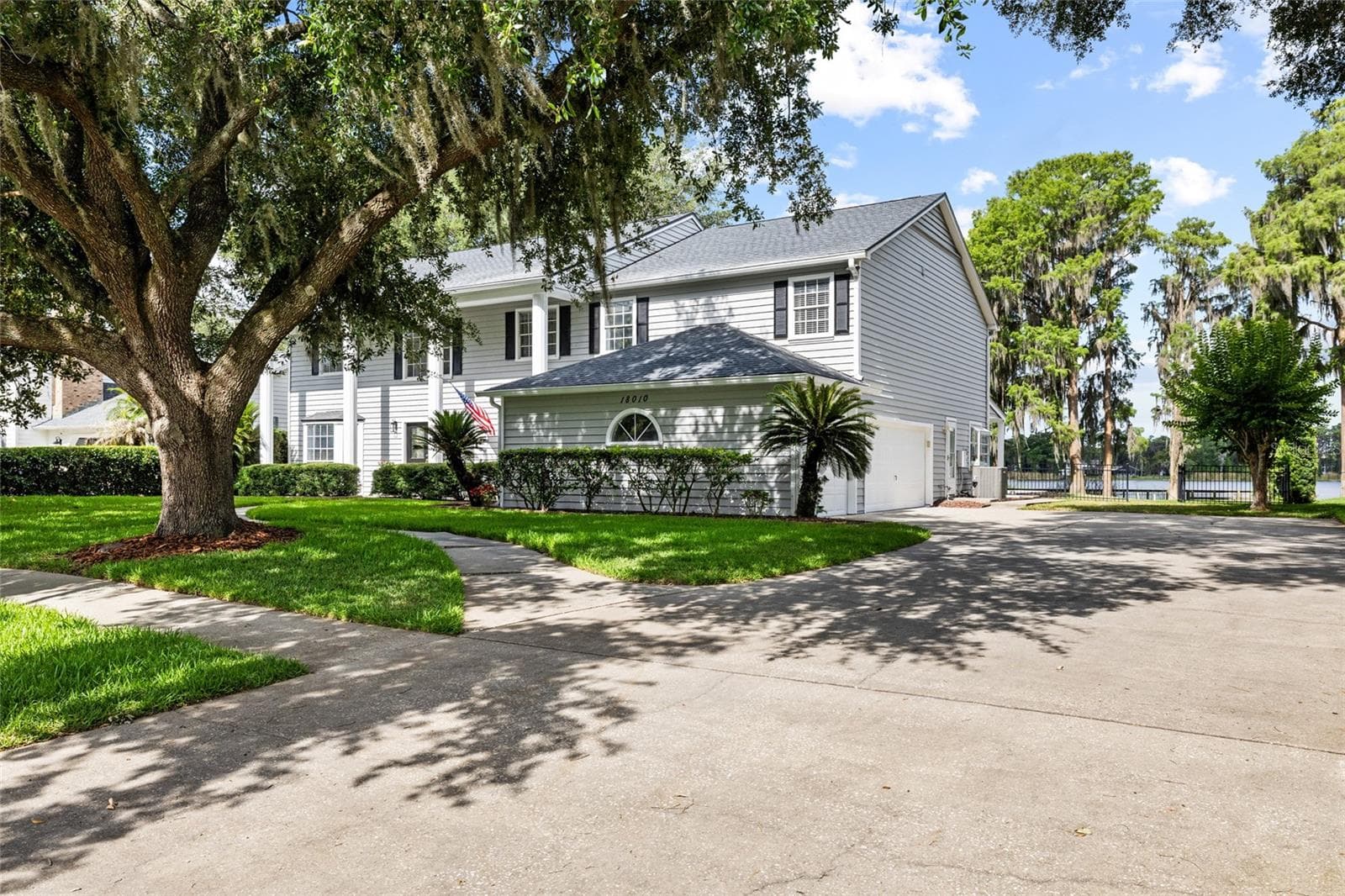 18010 Clear Lake Dr photo 4