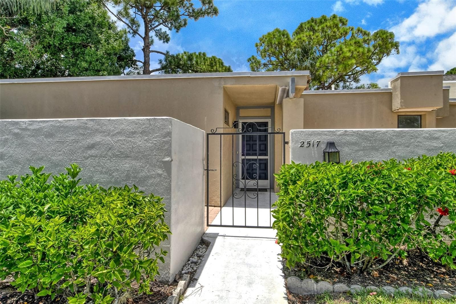 2517 Glebe Farm Close #H-2 photo 3