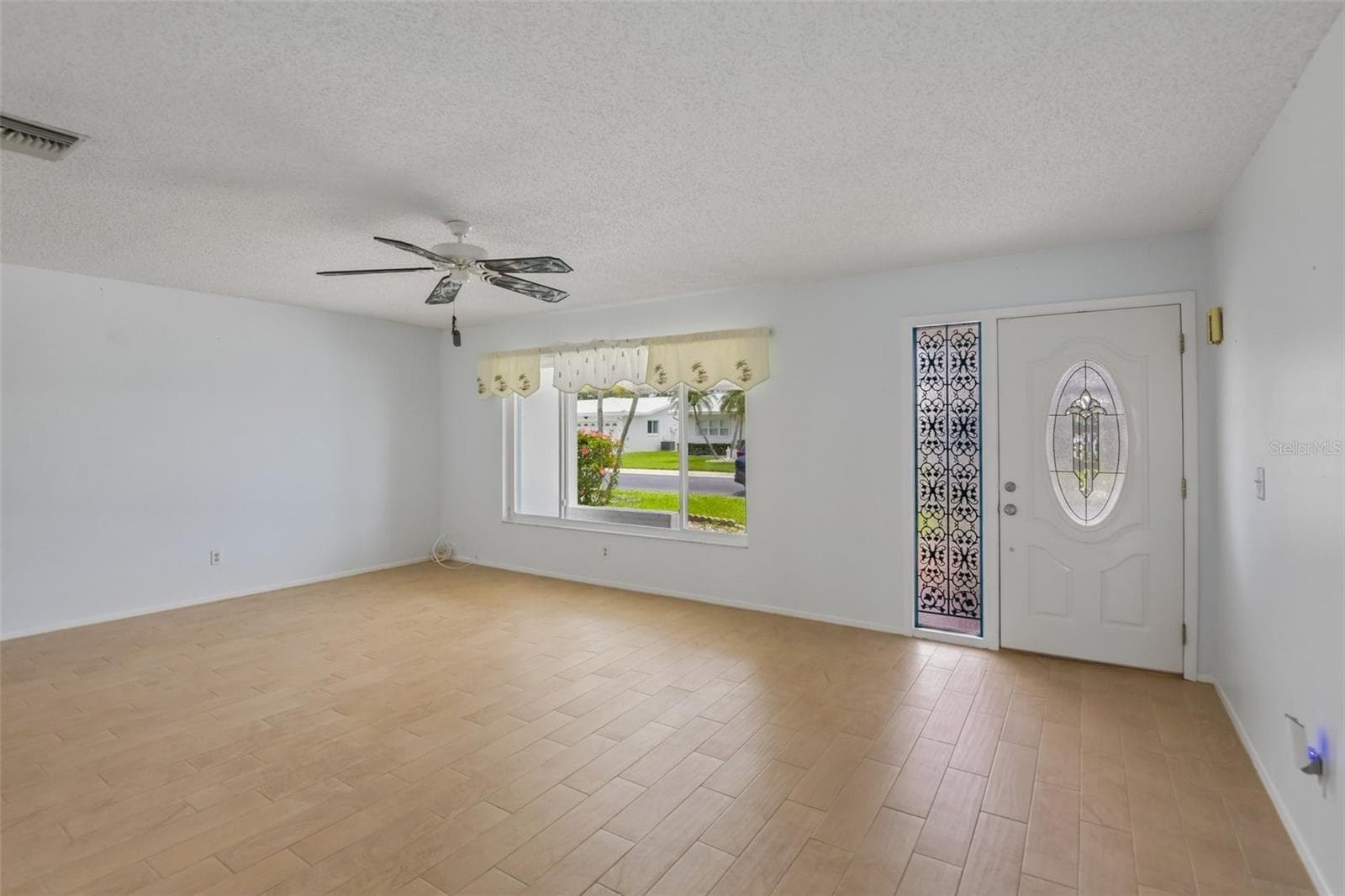 3549 98th Ave N
