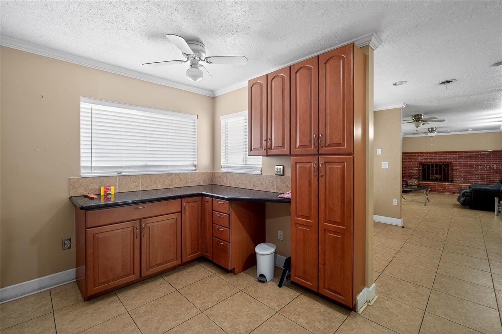 1406 Haven Bnd photo 5