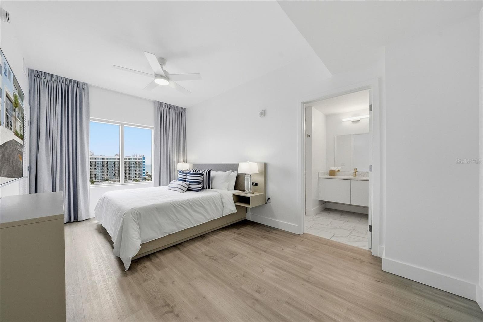 411 E Shore Dr #313 photo 5