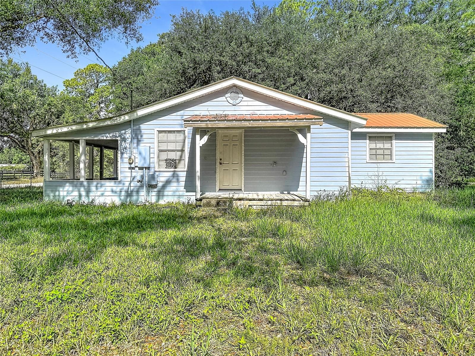 1007 Hawthorn St photo 3