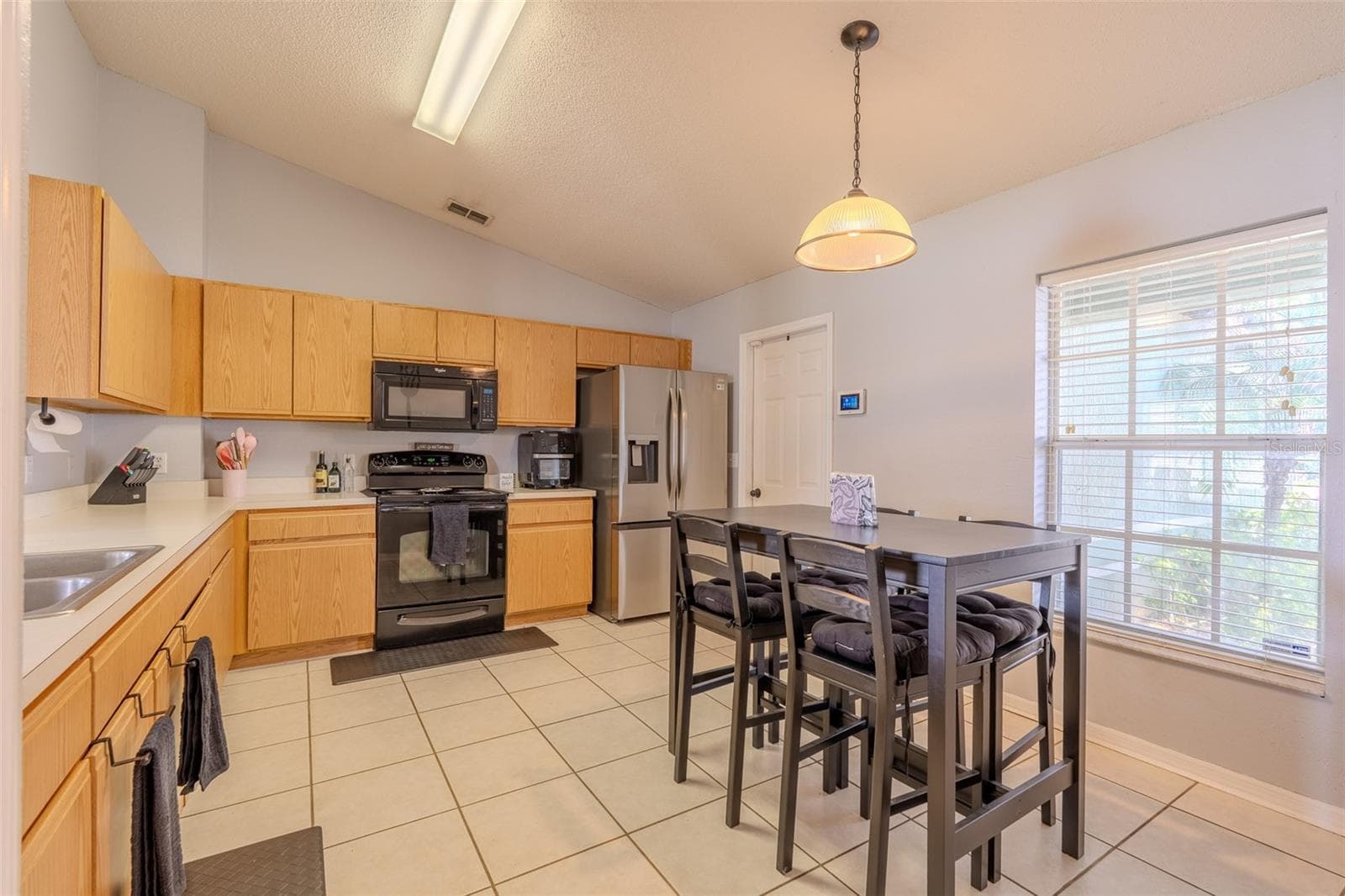 145 Eagle Point Blvd photo 4