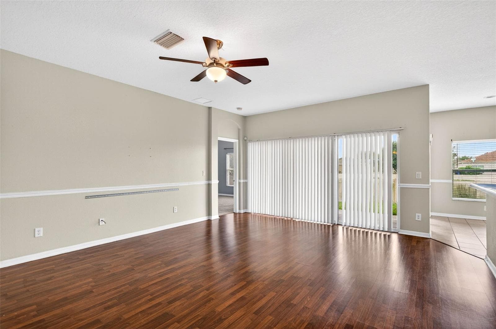 612 Marion Hill Ln photo 3