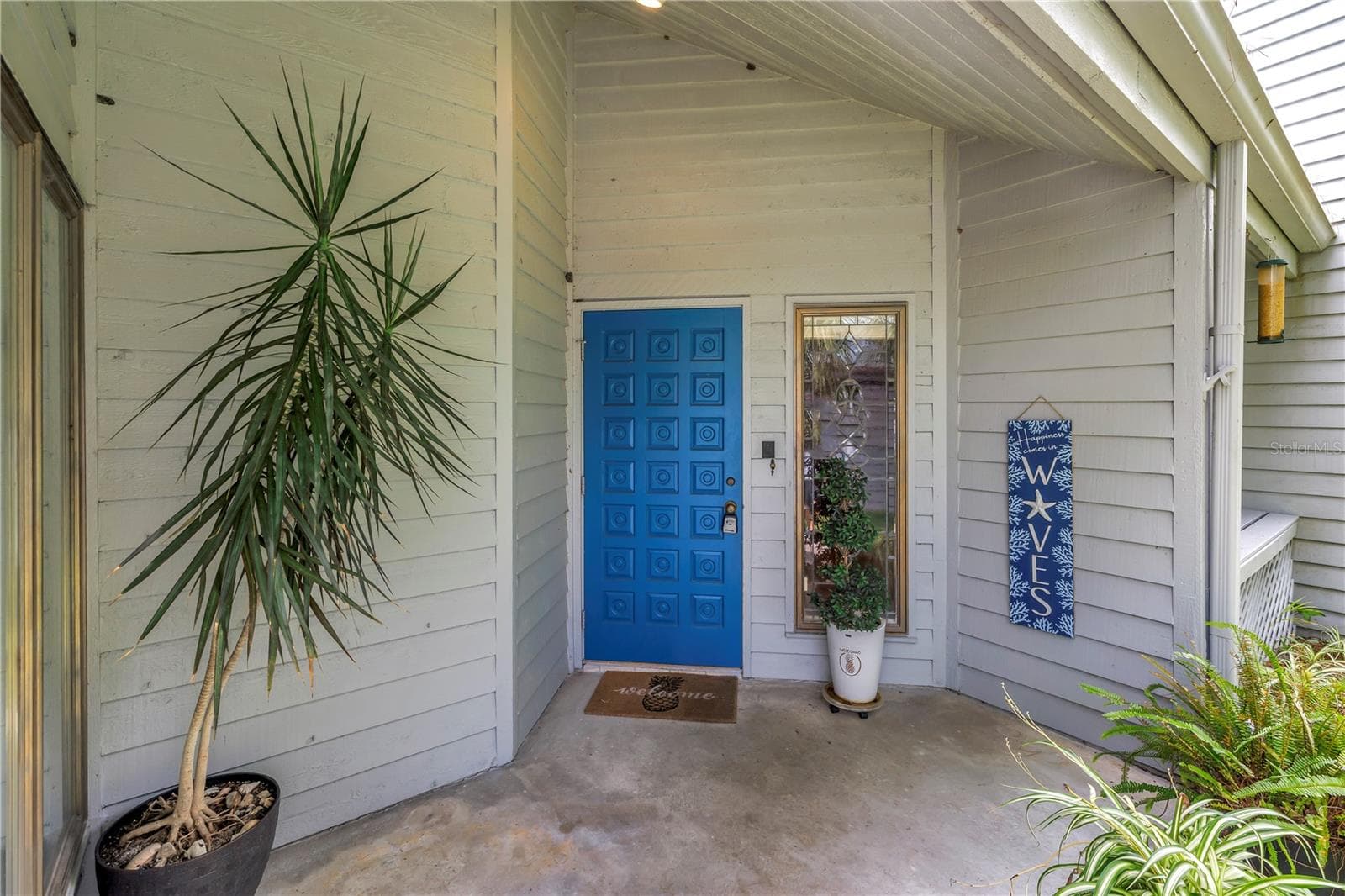 10495 Longwood Dr photo 4