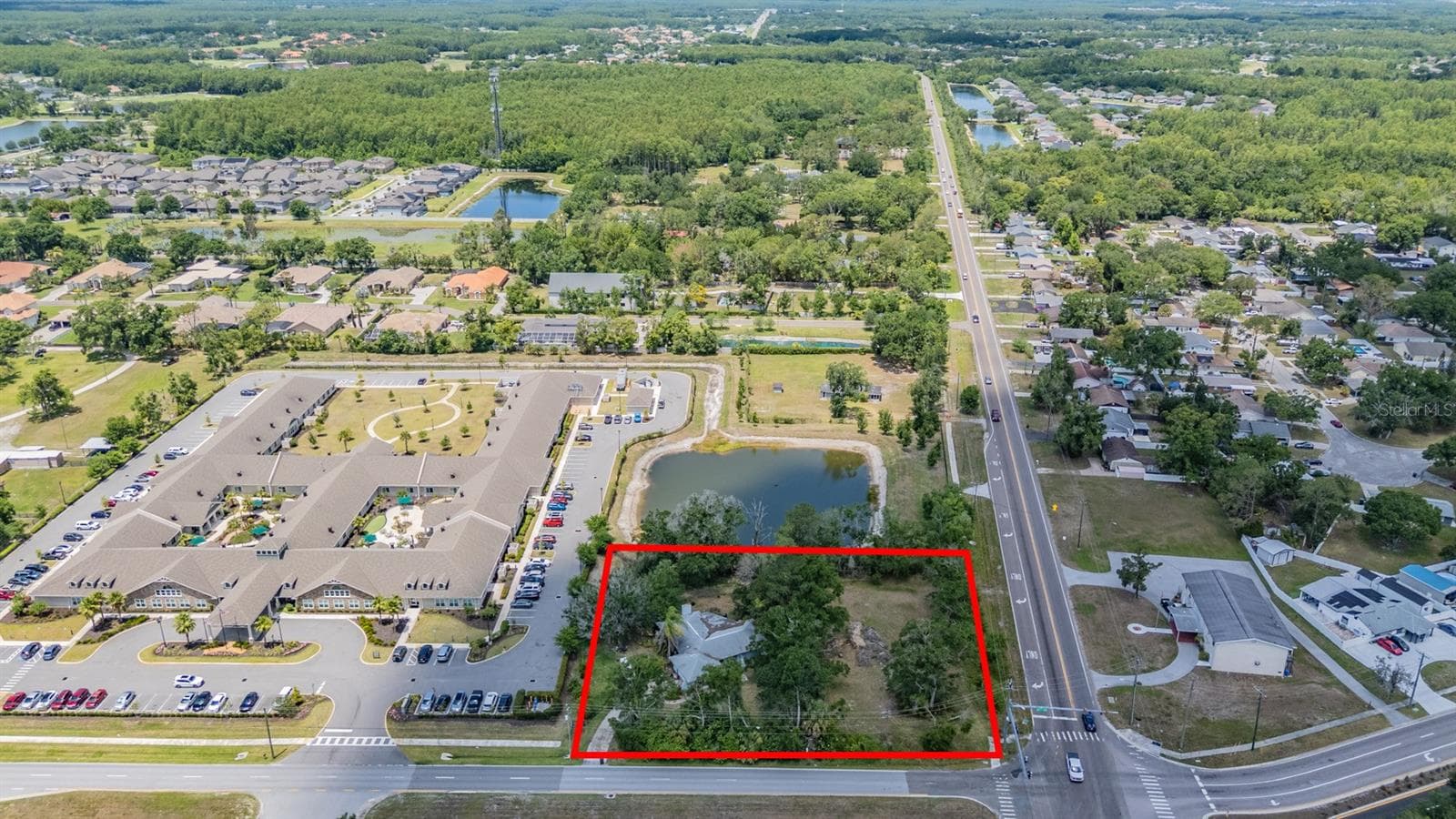 18950 Sunlake Blvd photo 3