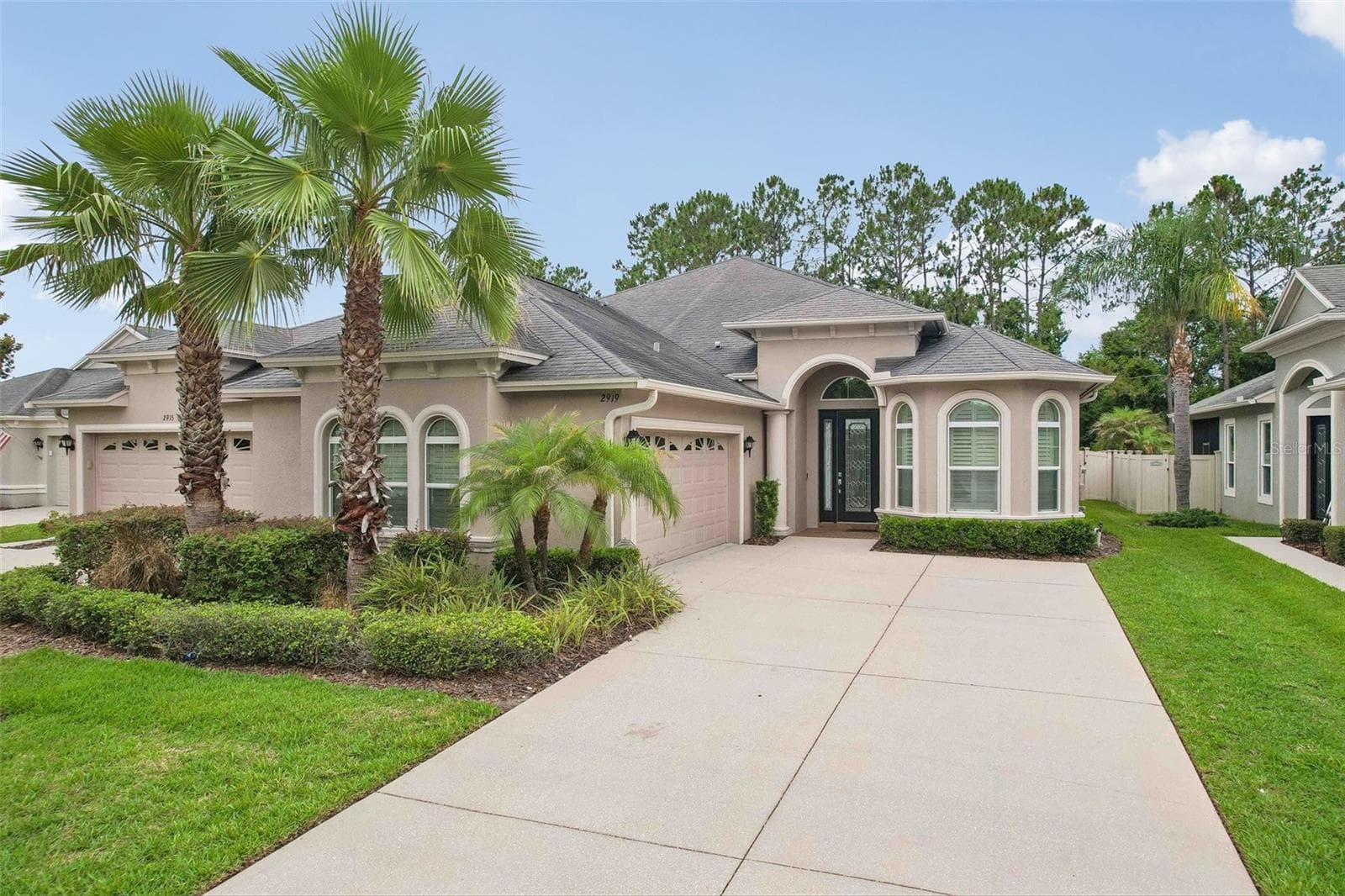 2919 Devonoak Blvd