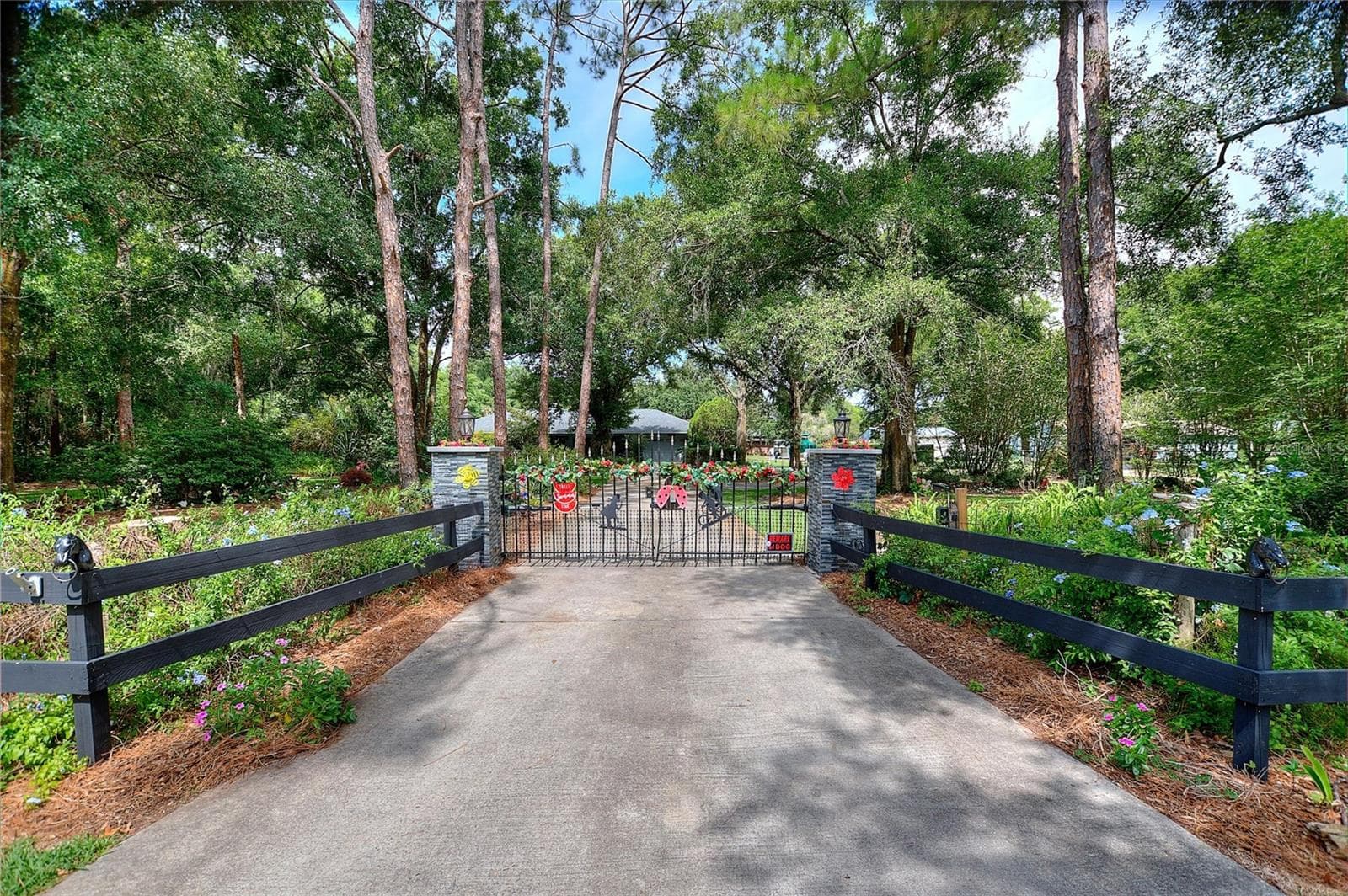 7 Lake Arrowhead Dr photo 3