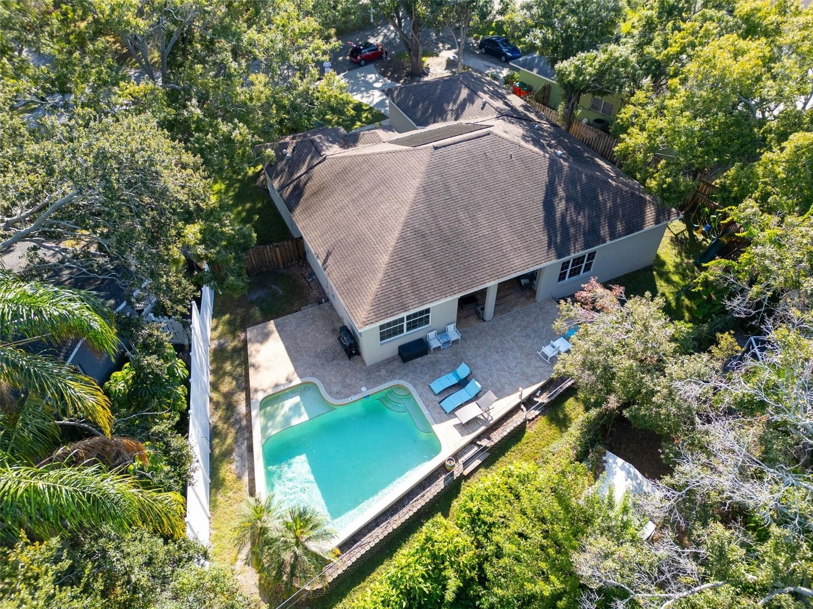 2270 Barbara Dr