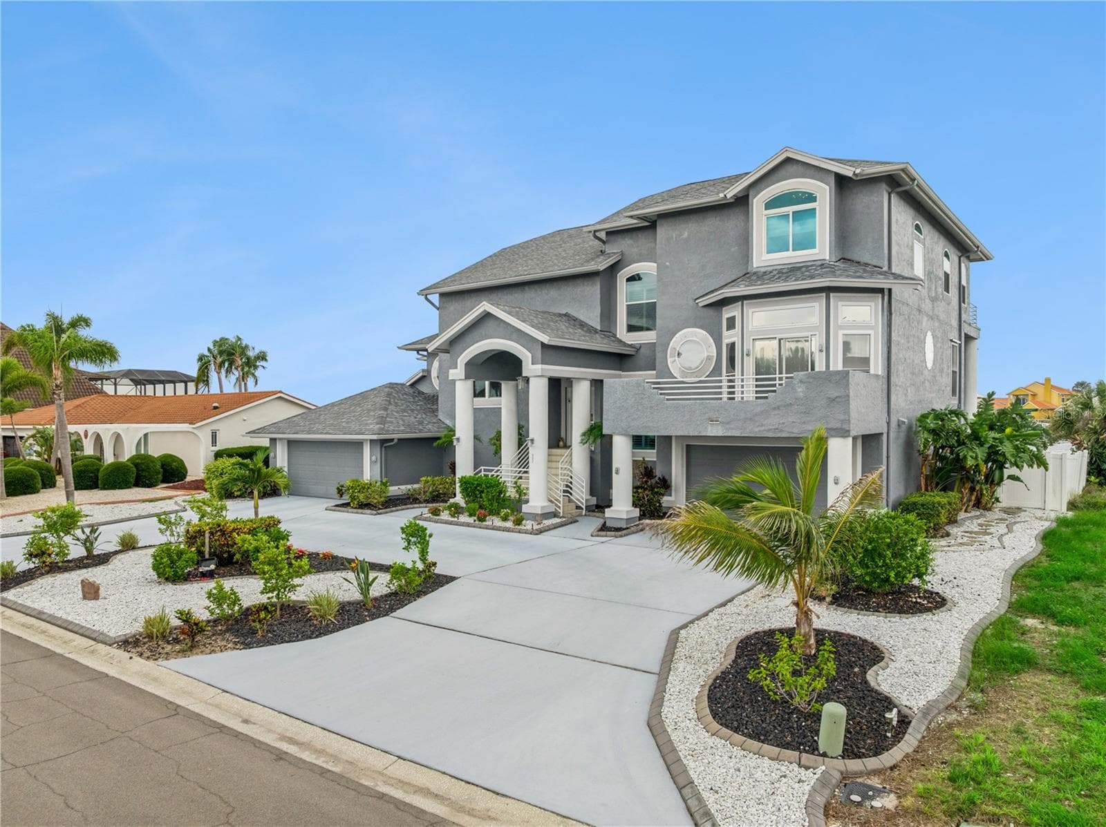 807 Chipaway Dr photo 4