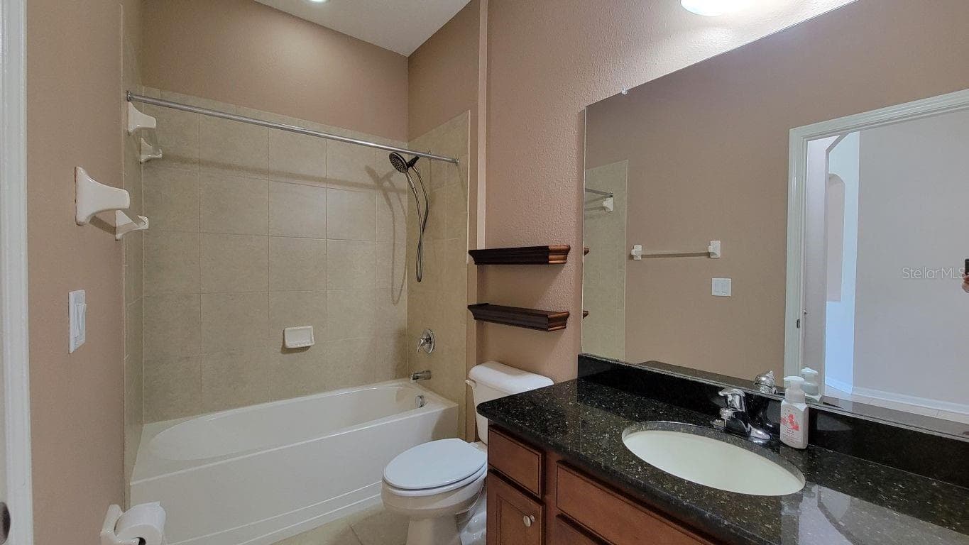 2229 Valterra Vista Way